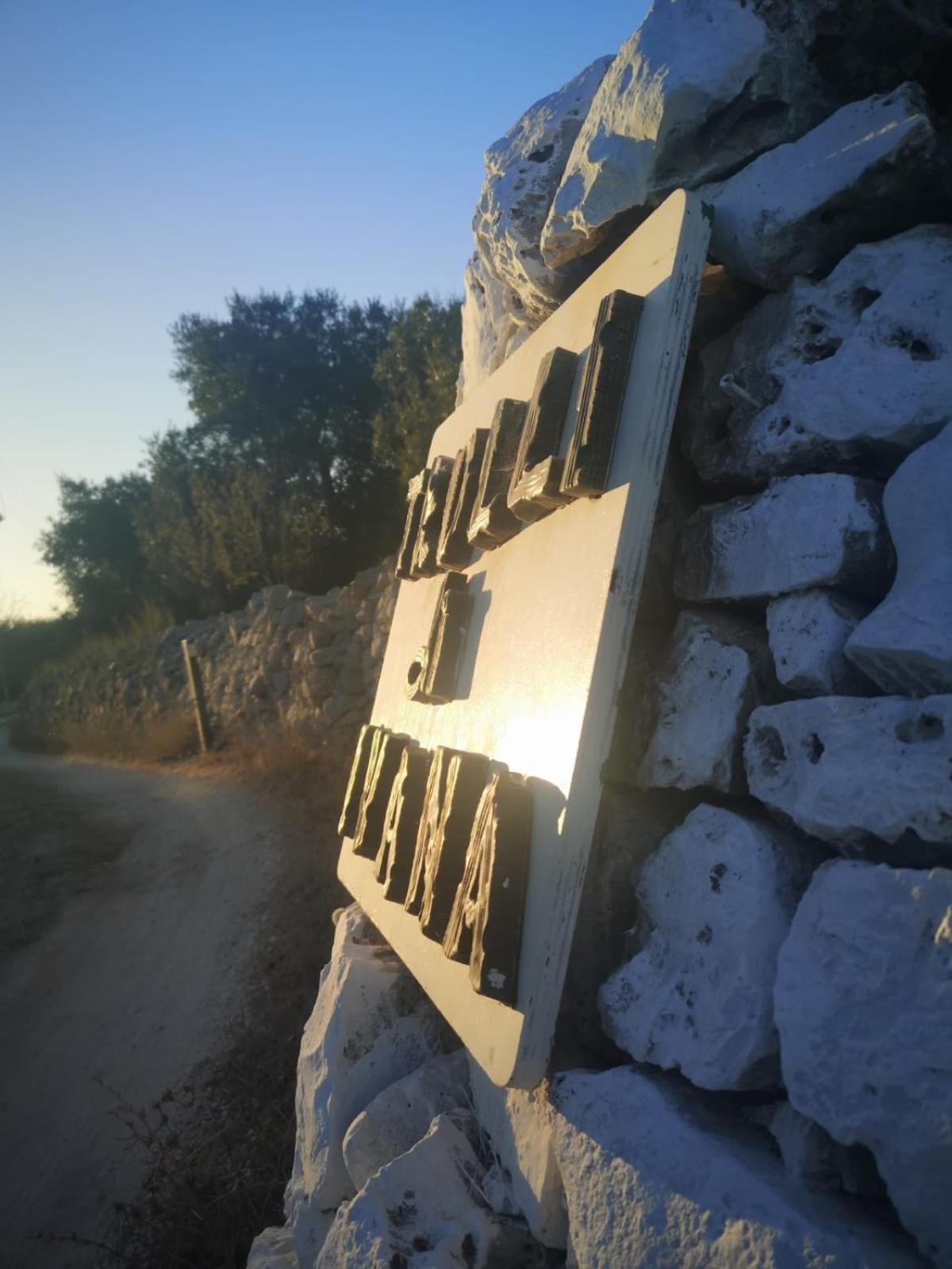 Trulli Di Ivana Ostuni Exteriör bild